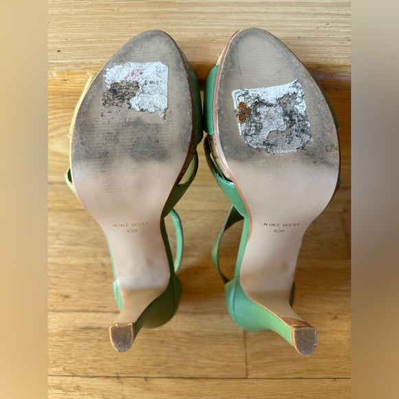 Nine West lime green leather sandal - Picture 6 of 6